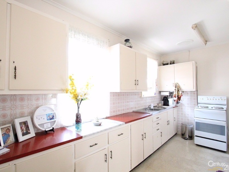 16 Armstrong Street, Ashcroft NSW 2168