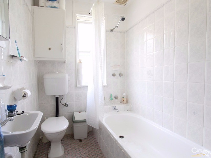 16 Armstrong Street, Ashcroft NSW 2168