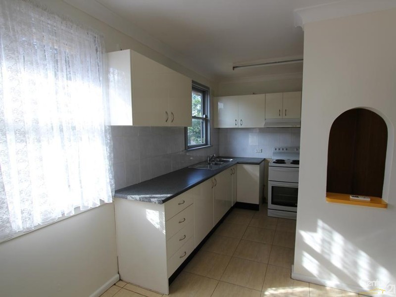 40 MARIE CRESCENT, Lurnea NSW 2170