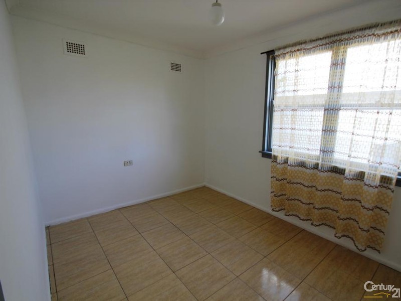 40 MARIE CRESCENT, Lurnea NSW 2170