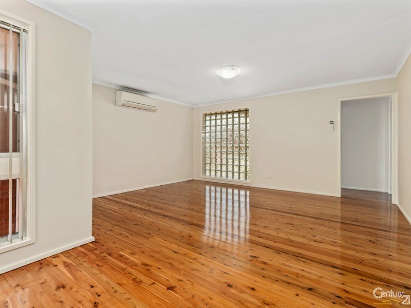 14 Rugby Crescent, Chipping Norton NSW 2170