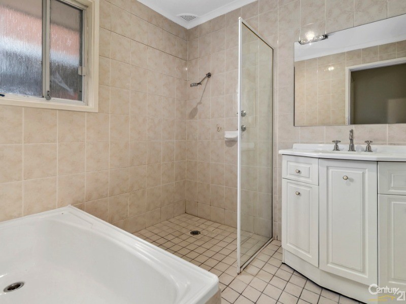 14 Rugby Crescent, Chipping Norton NSW 2170