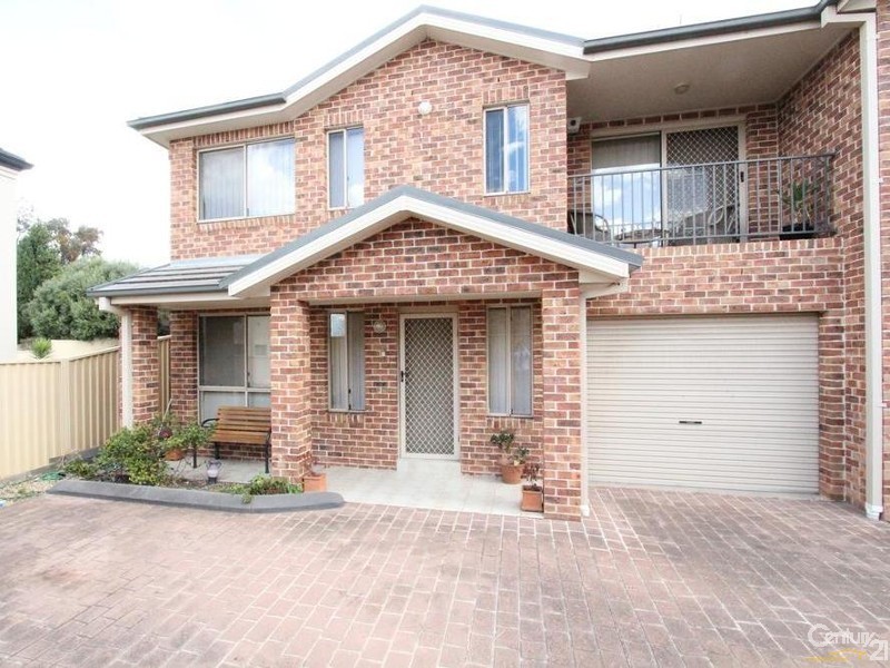 3/5-7 STREETON PLACE, Casula NSW 2170