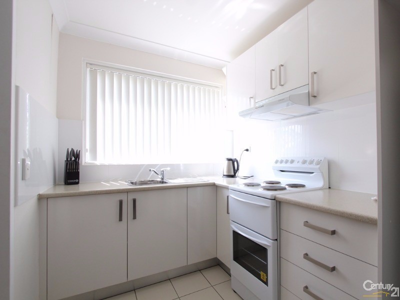 18/26 Remembrance Drive, Warwick Farm NSW 2170