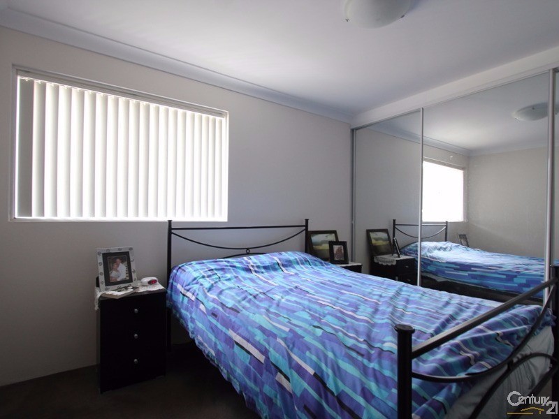 18/26 Remembrance Drive, Warwick Farm NSW 2170