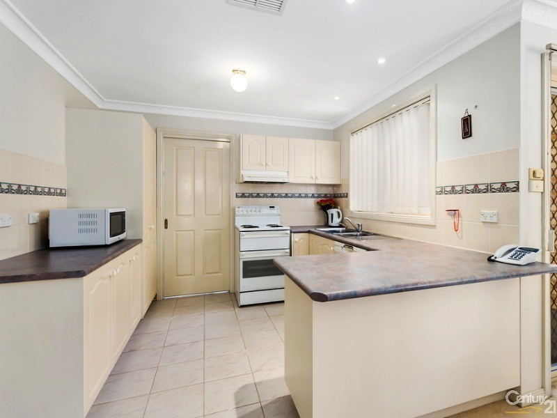 3/9-11 Doomben Close, Casula NSW 2170