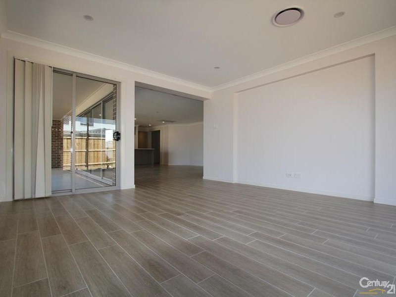 34 CLEMENT ROAD, Edmondson Park NSW 2174