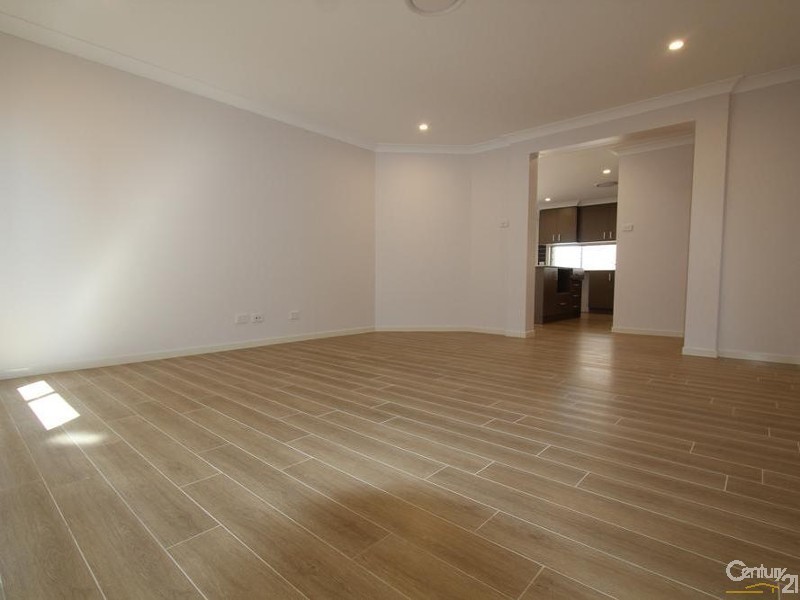 34 CLEMENT ROAD, Edmondson Park NSW 2174