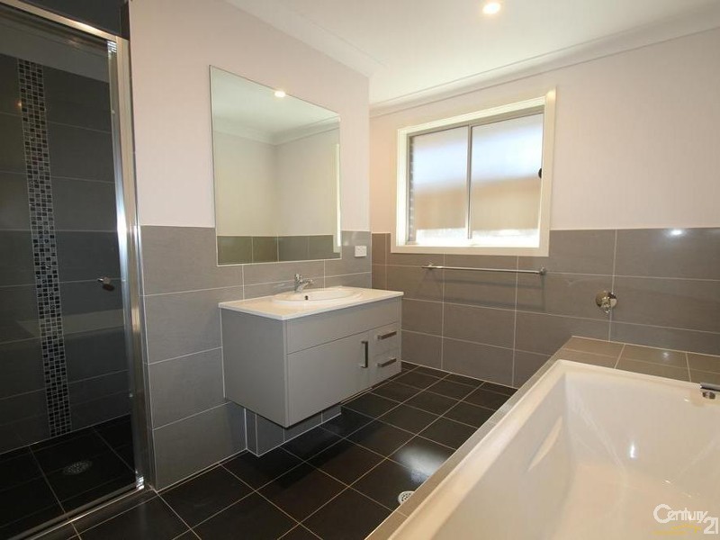 34 CLEMENT ROAD, Edmondson Park NSW 2174