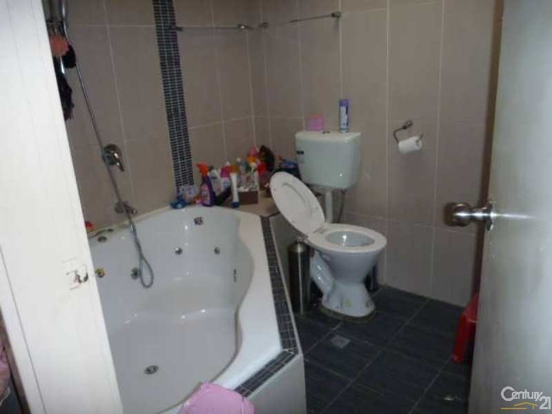 10/17-19 LACHLAN STREET, Liverpool NSW 2170