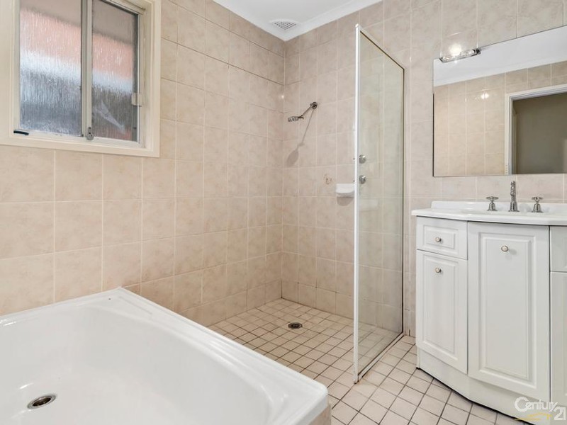 14 Rugby Crescent, Chipping Norton NSW 2170