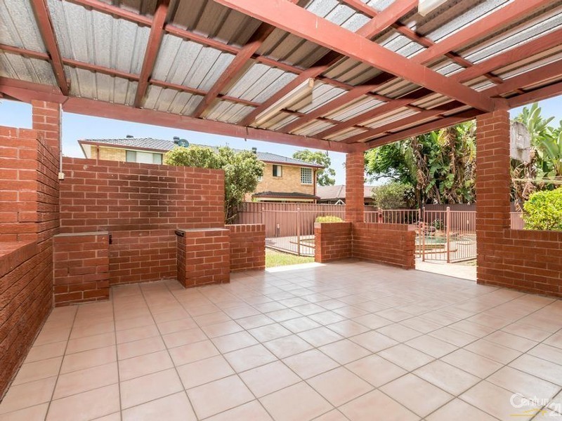 14 Rugby Crescent, Chipping Norton NSW 2170
