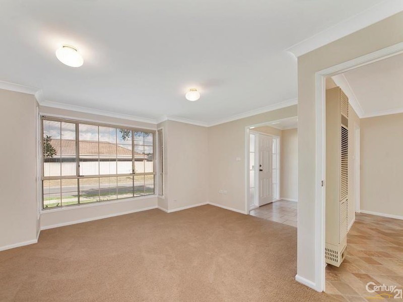 5 SOMERCOTES COURT, Wattle Grove NSW 2173