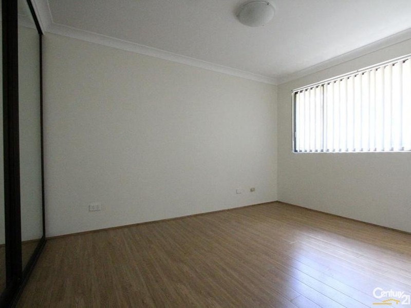 10/142 MOORE STREET, Liverpool NSW 2170