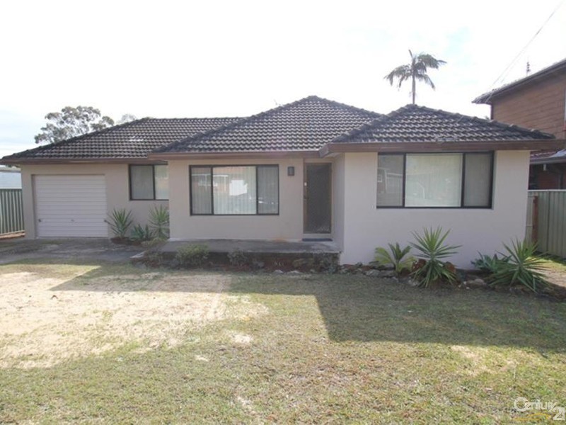 27 THOMPSON AVENUE, Moorebank NSW 2170