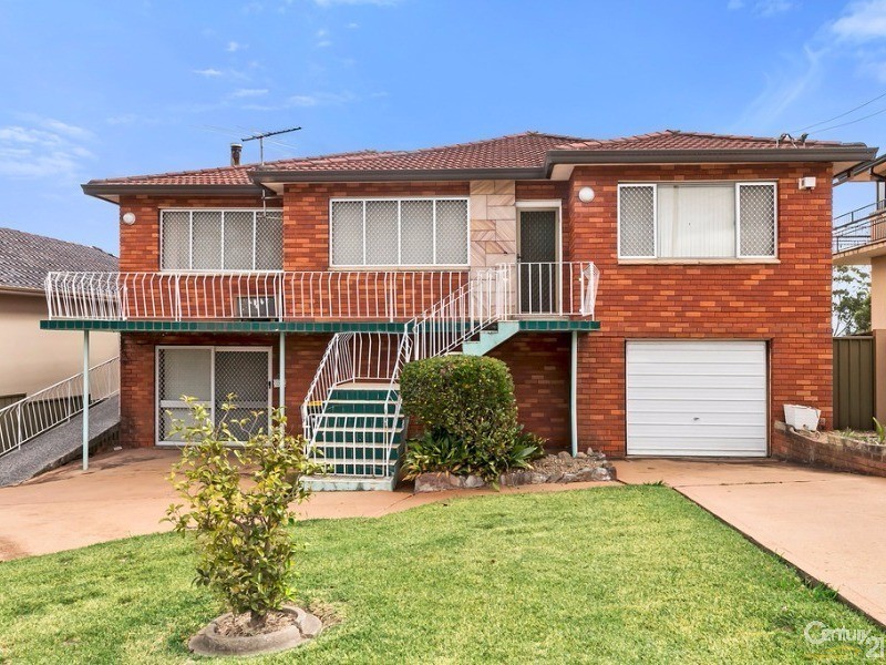 10 Ayshford Street, Casula NSW 2170