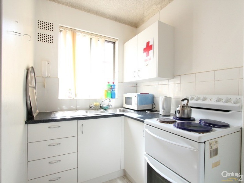 25/12-16 Goulburn Street, Warwick Farm NSW 2170