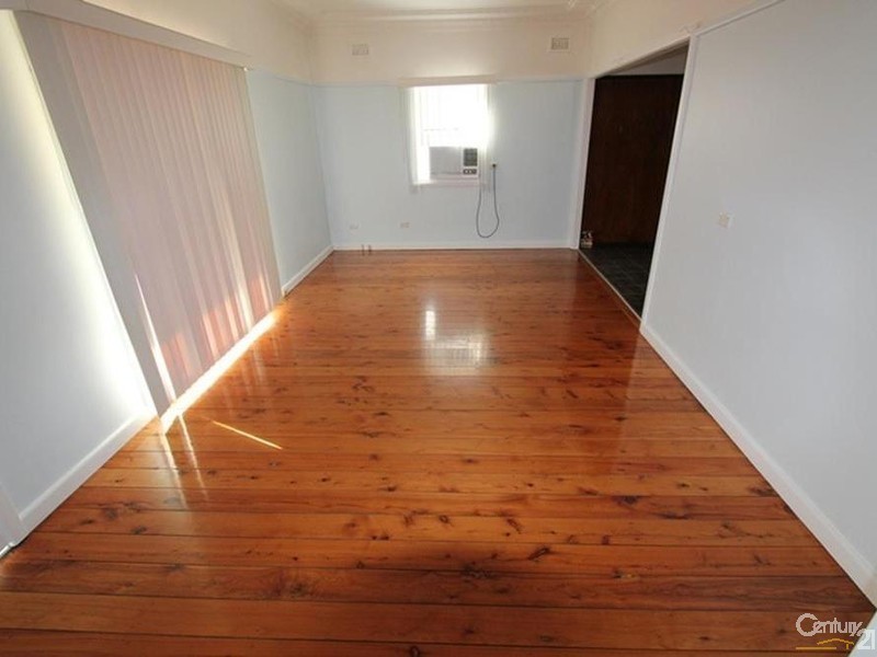 6 DALE AVENUE, Liverpool NSW 2170