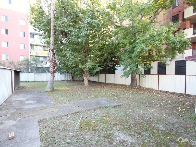 13 BATHURST STREET, Liverpool NSW 2170