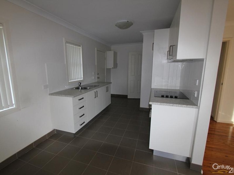 15 BOBIN ROAD, Sadleir NSW 2168