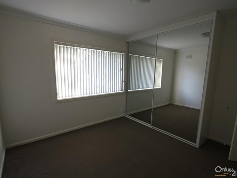 15 BOBIN ROAD, Sadleir NSW 2168