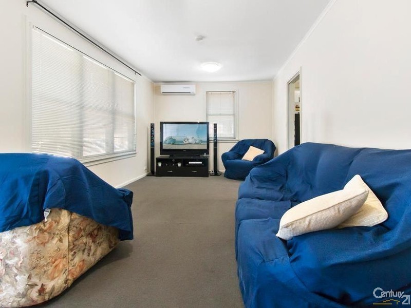 18 GLENWARI STREET, Sadleir NSW 2168