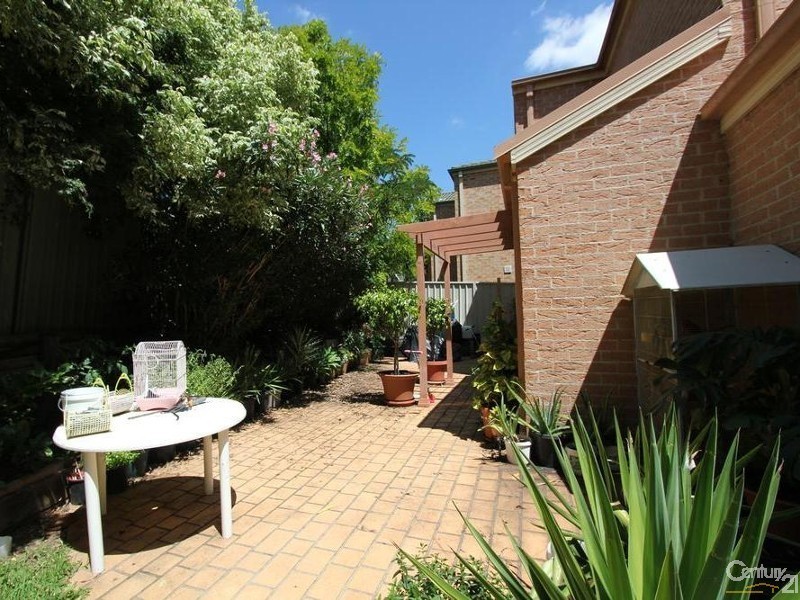 23 KITSON WAY, Casula NSW 2170