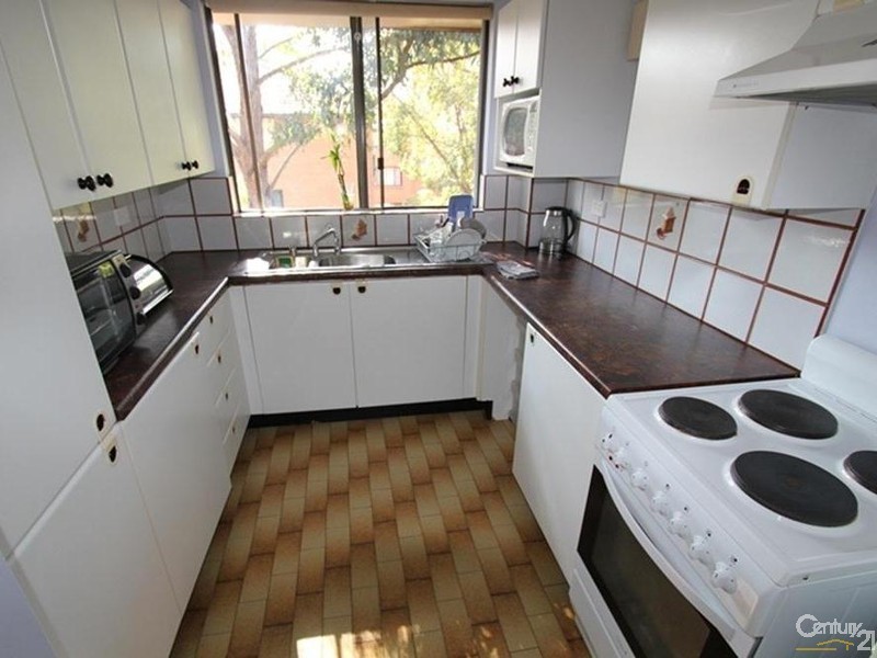 61/132 MOORE STREET, Liverpool NSW 2170