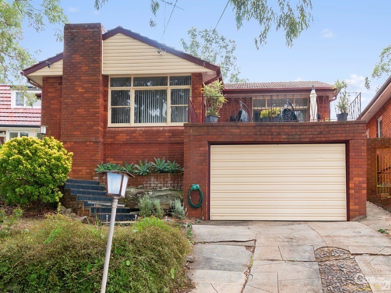 16  Macken Crescent, Oatley NSW 2223