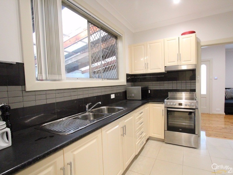 57  Amalfi Street, Lurnea NSW 2170