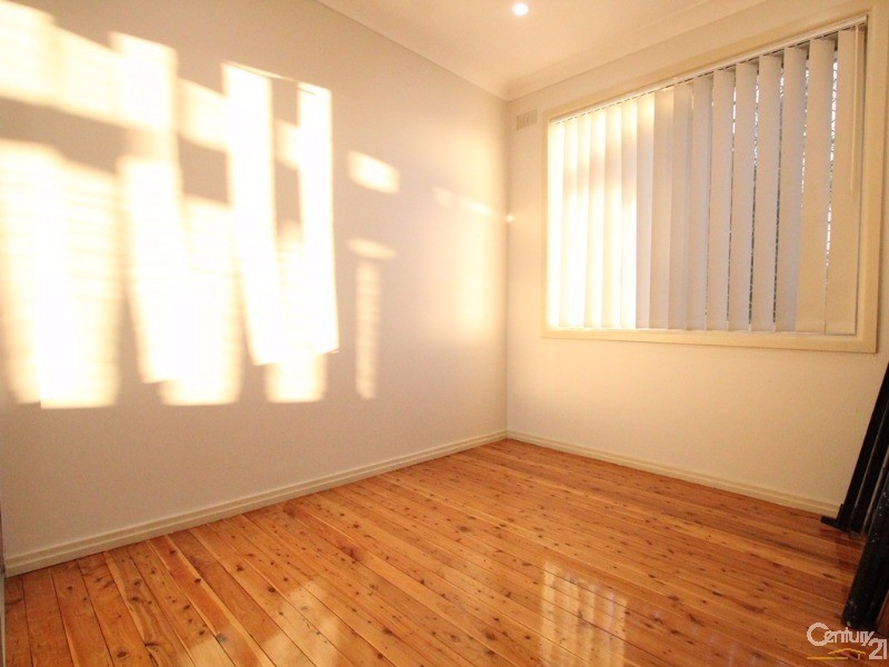 57  Amalfi Street, Lurnea NSW 2170