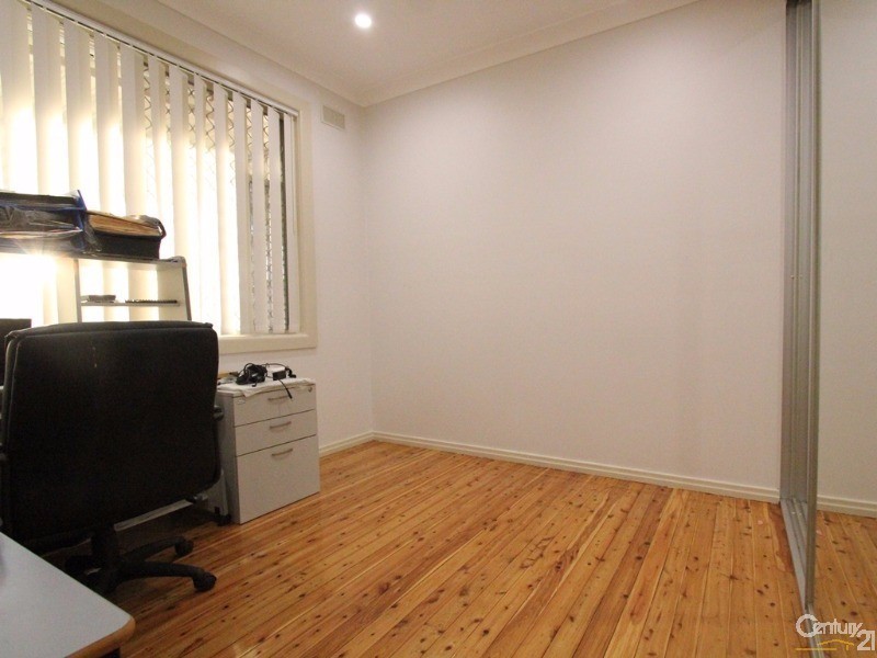 57  Amalfi Street, Lurnea NSW 2170