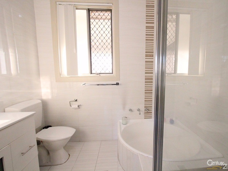 57  Amalfi Street, Lurnea NSW 2170