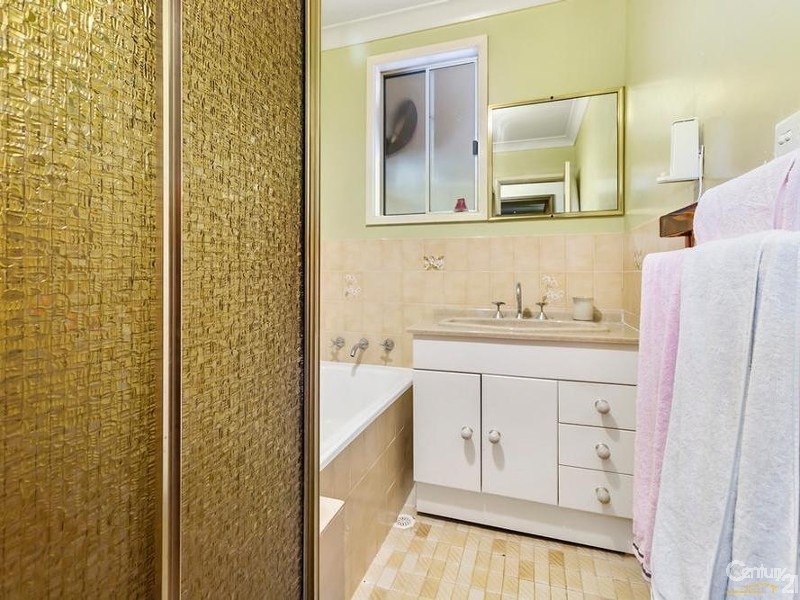 8 Tully Avenue, Liverpool NSW 2170