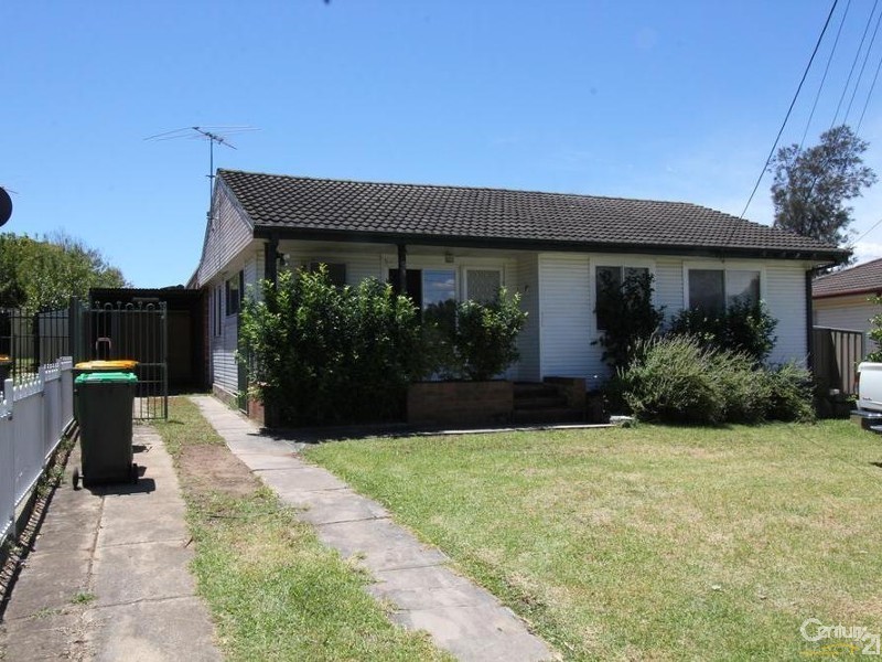 9 Appleton Avenue, Lurnea NSW 2170