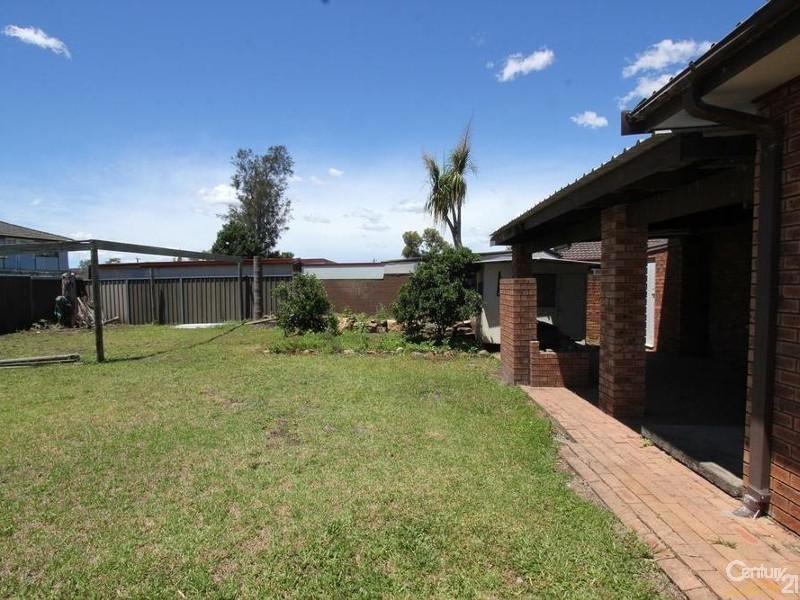 9 Appleton Avenue, Lurnea NSW 2170