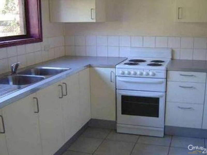 2/33 KOALA AVENUE, Ingleburn NSW 2565
