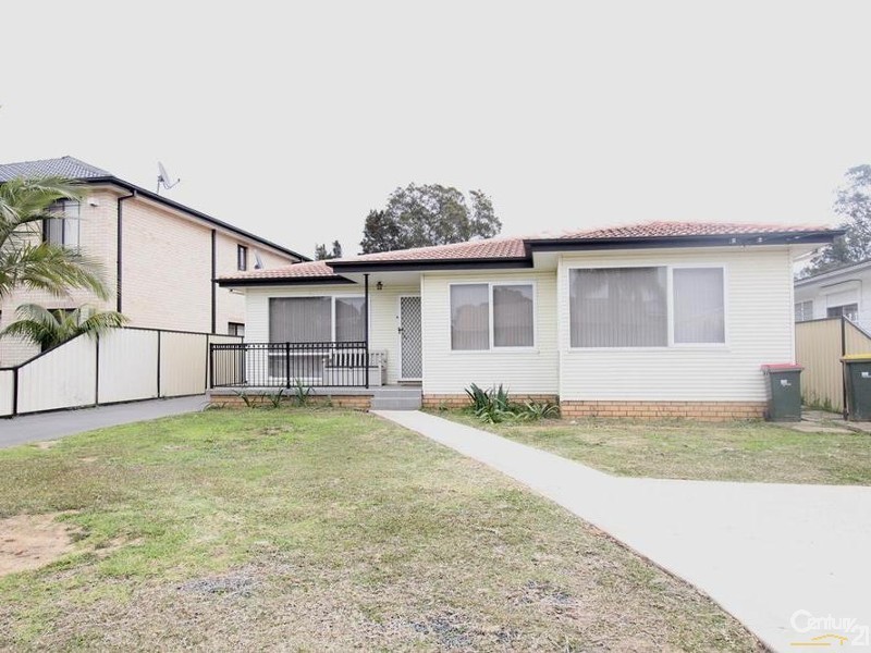 113 MEDLEY AVENUE, Liverpool NSW 2170