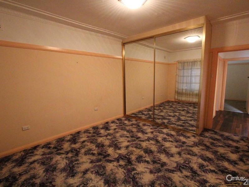 4  Passefield Street, Liverpool NSW 2170