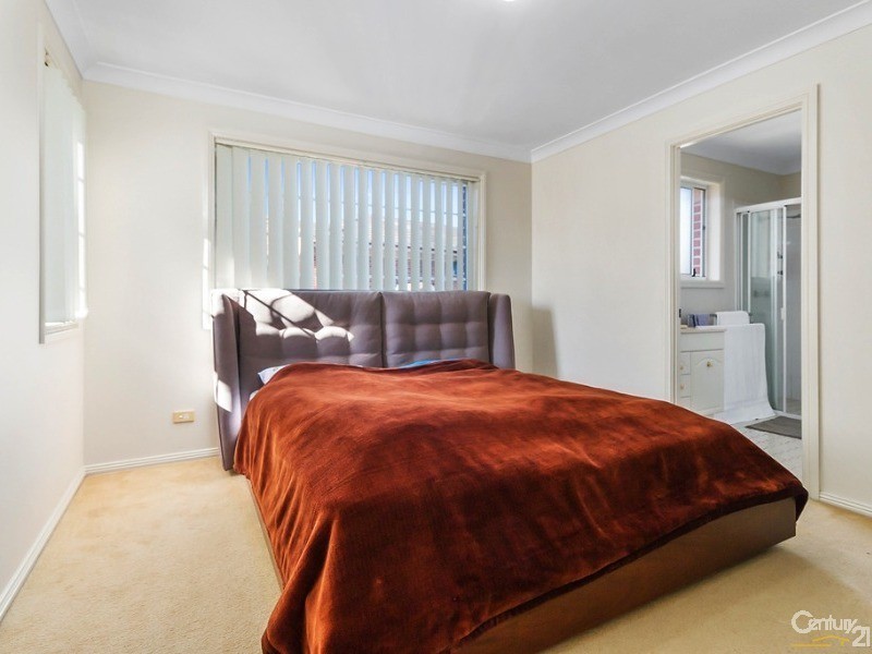 6/32 Claremont Crescent, Wattle Grove NSW 2173