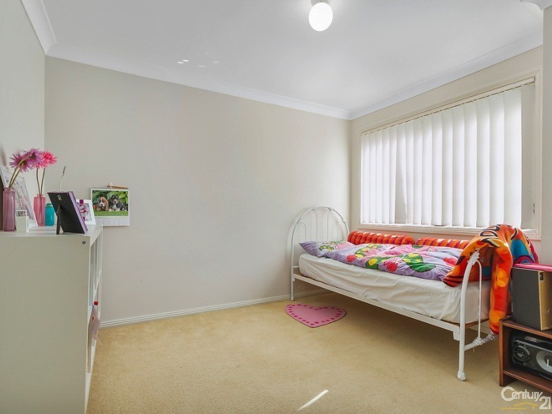 6/32 Claremont Crescent, Wattle Grove NSW 2173