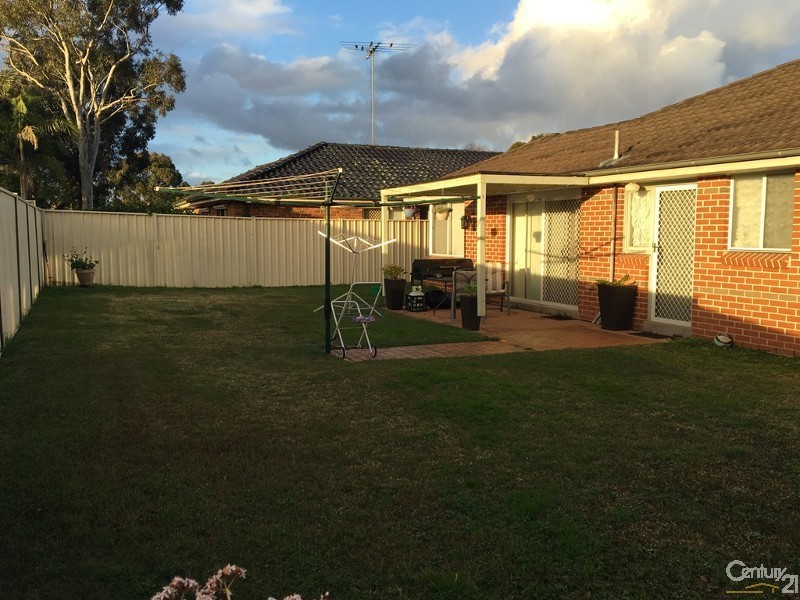 13 CULGOA COURT, Wattle Grove NSW 2173