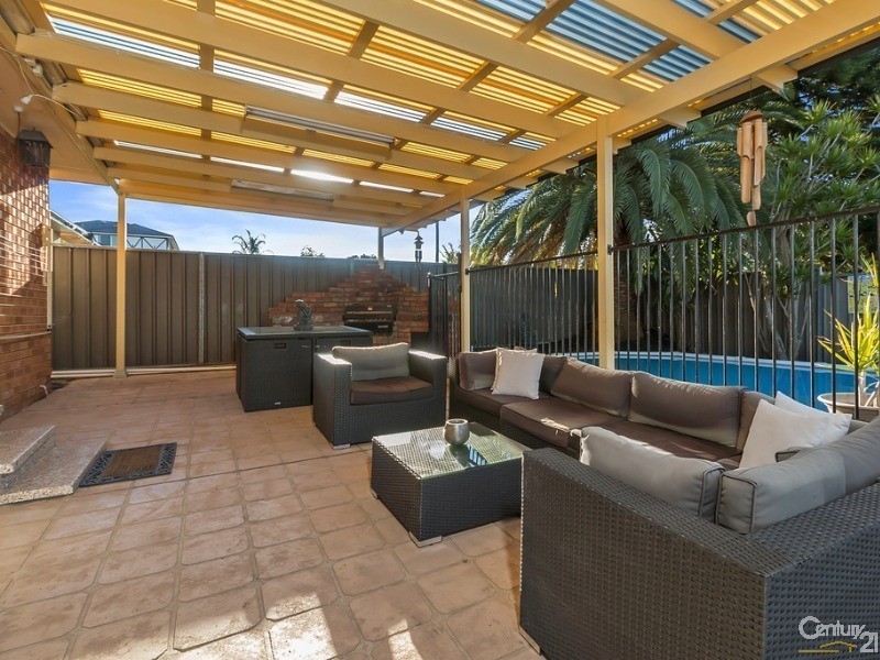 15 Colonial Place, Casula NSW 2170