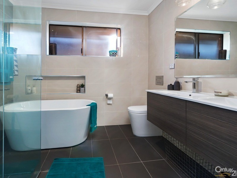 15 Colonial Place, Casula NSW 2170