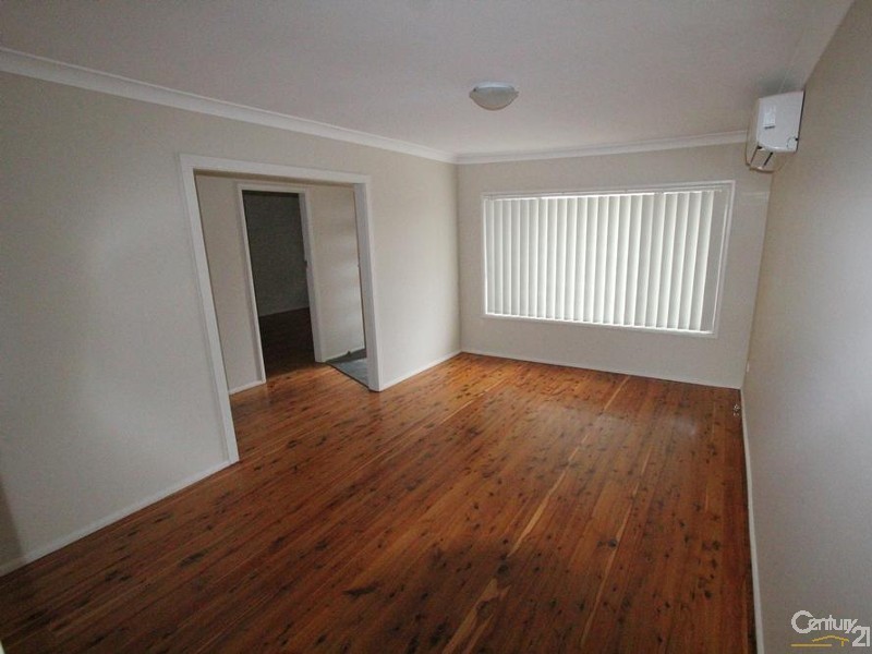 27 THOMPSON AVENUE, Moorebank NSW 2170