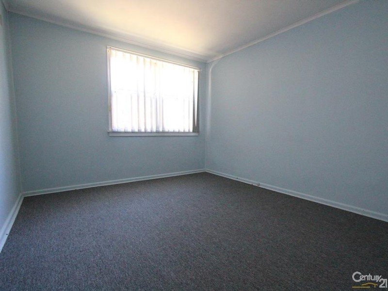 6 GUERNSEY STREET, Busby NSW 2168