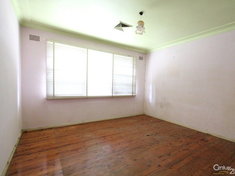 14 Medley Avenue, Liverpool NSW 2170