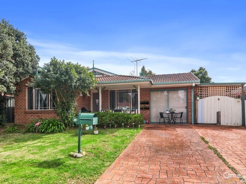 12 Brindabella Drive, Horningsea Park NSW 2171