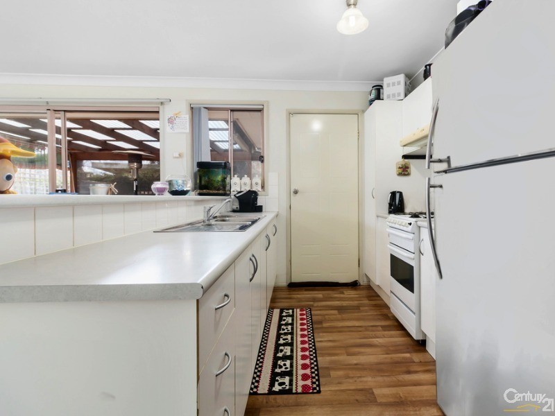 12 Brindabella Drive, Horningsea Park NSW 2171