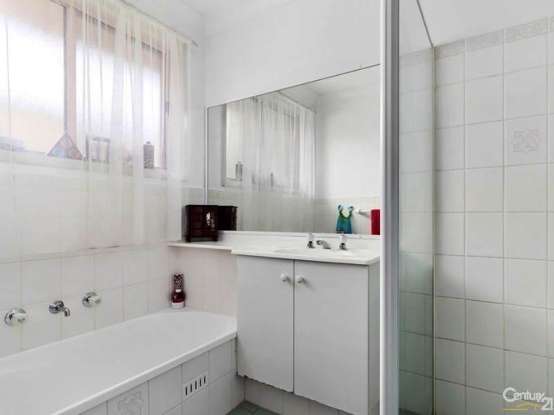 12 Brindabella Drive, Horningsea Park NSW 2171